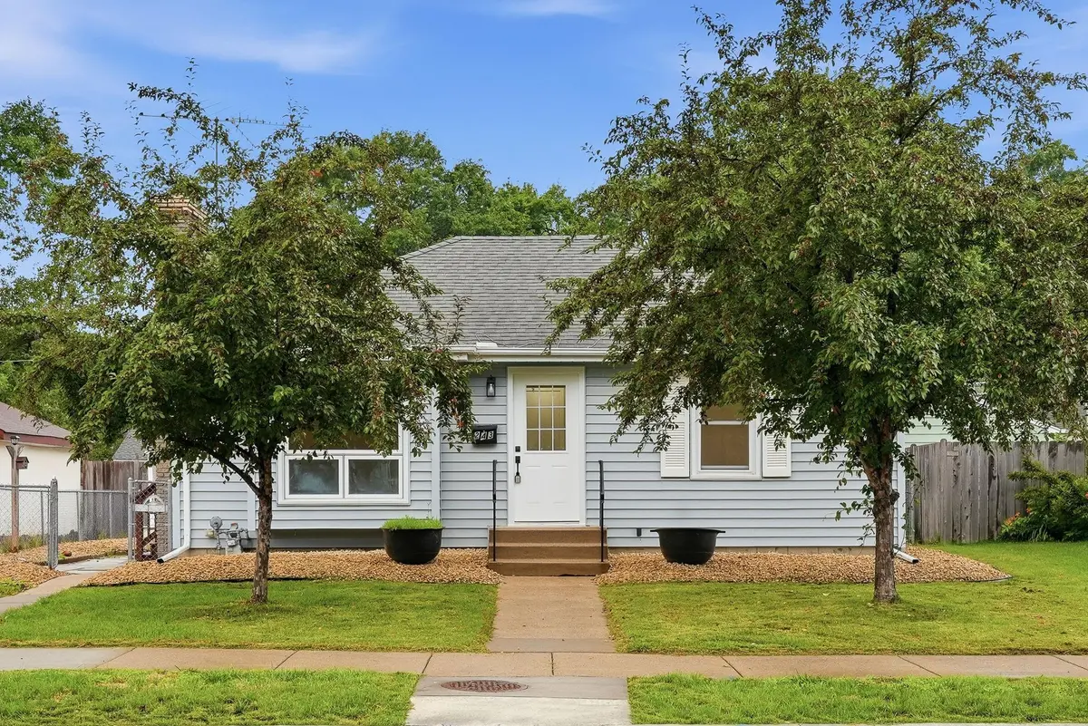 243 13th AVE N, South Saint Paul, MN 55075