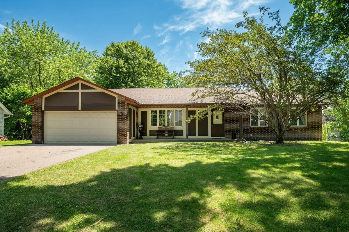 10634 Wellington LN N, Maple Grove, MN 55369