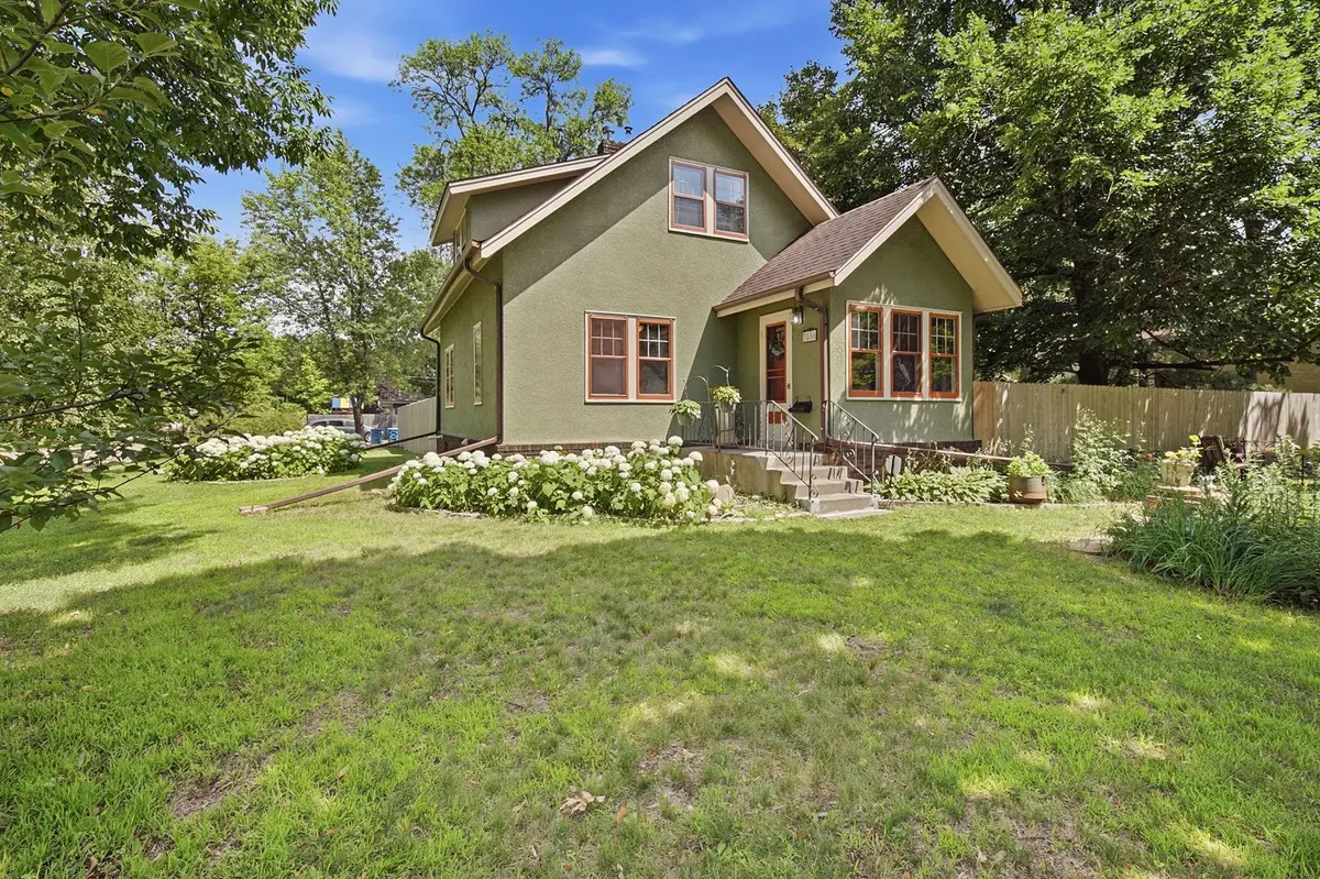 3856 Welcome AVE N, Robbinsdale, MN 55422