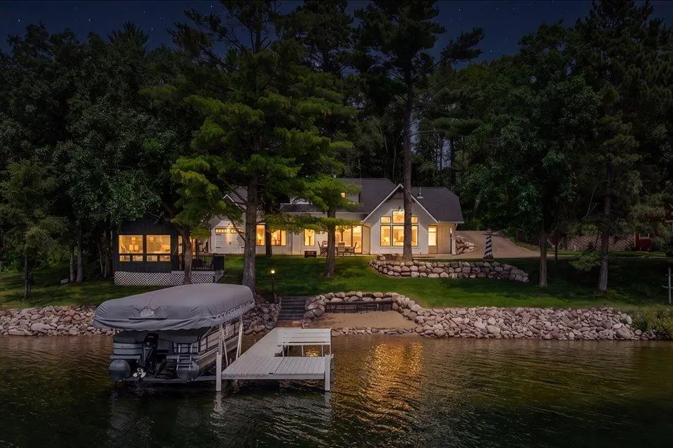 10673 Oak Grove DR, Pequot Lakes, MN 56472
