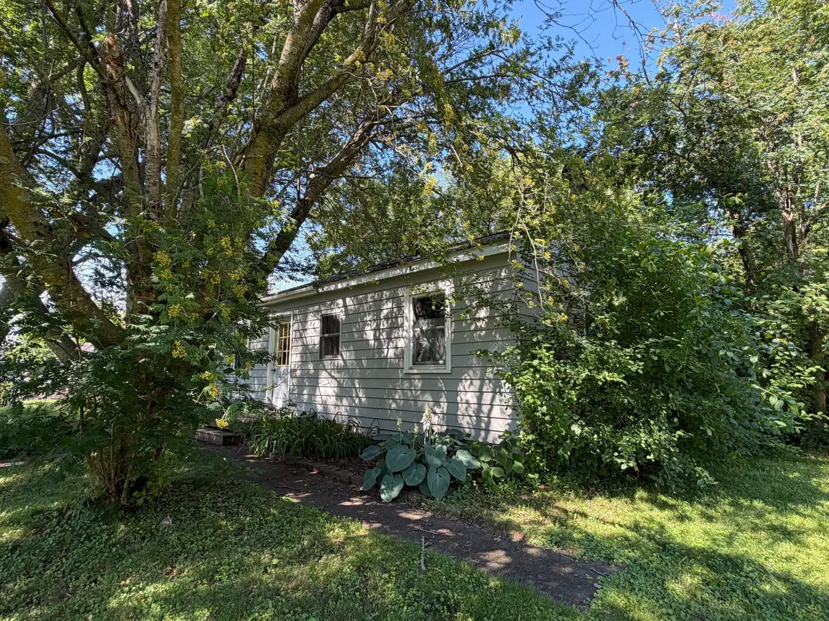 110 Poplar LN S, Hinckley, MN 55037