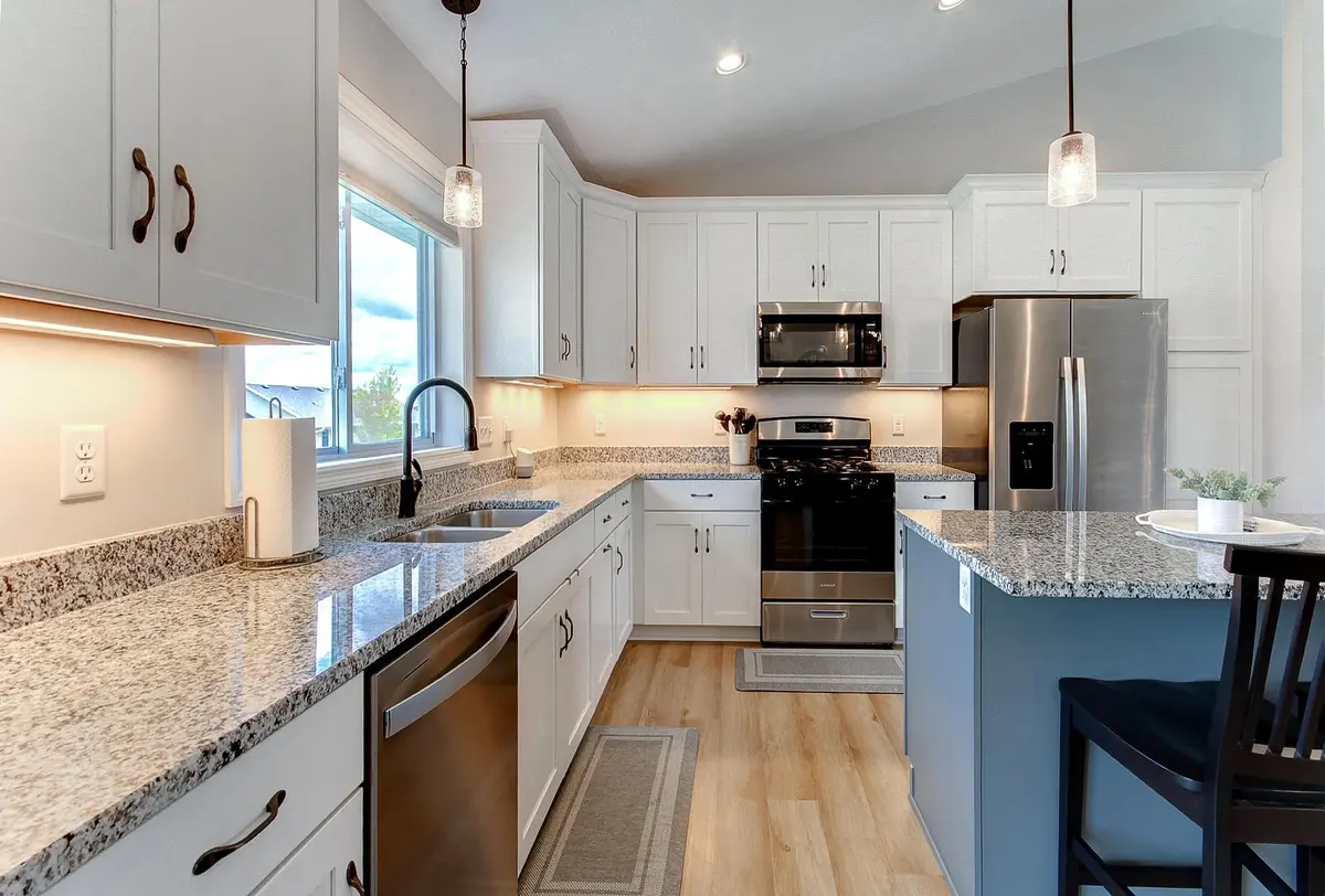 1217 Olivia ST SE, New Prague, MN 56071