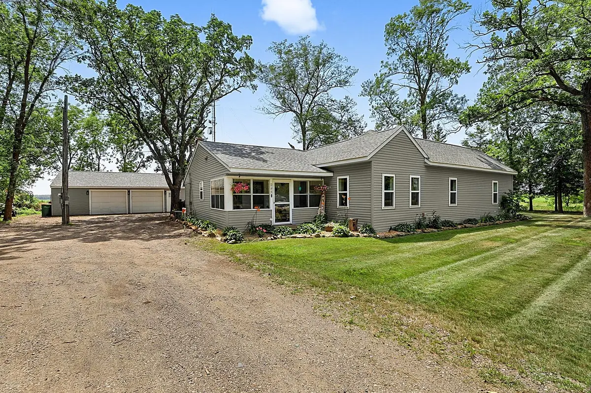 245 W Centre ST, Royalton, MN 56373