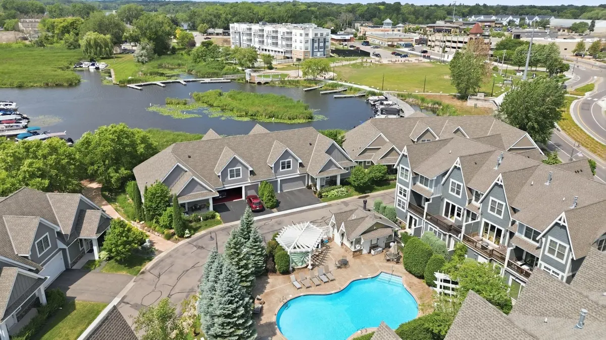 5485 Lost Lake LN, Mound, MN 55364