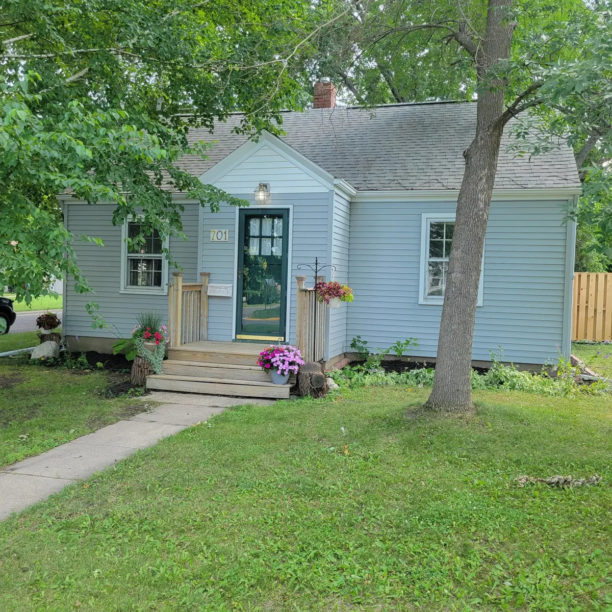701 W Laurel ST, Fergus Falls, MN 56537