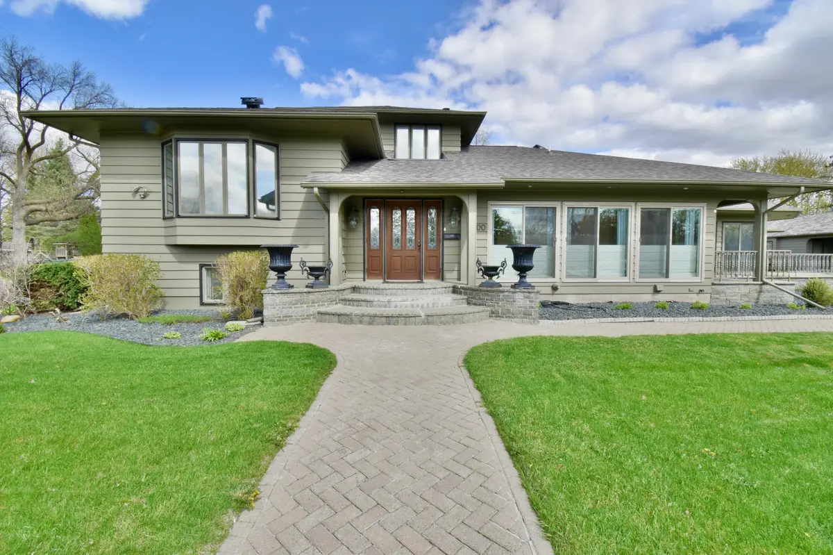 1300 Kilian BLVD SE, Saint Cloud, MN 56304