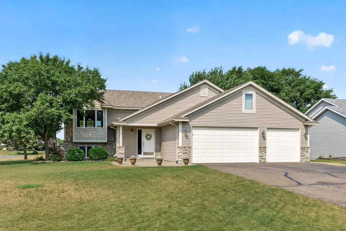 23308 Ivywood ST NW, Saint Francis, MN 55070