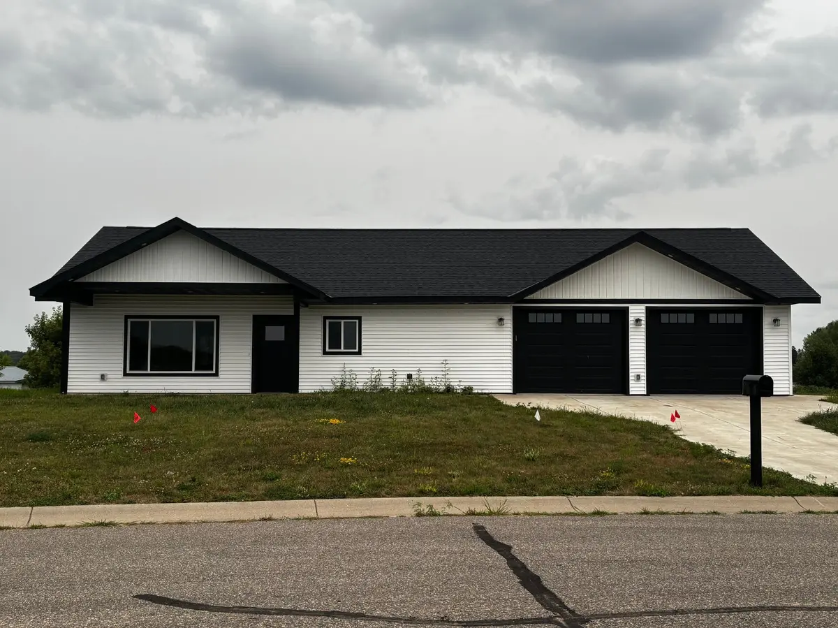 338 Greenview LN, Miltona, MN 56354