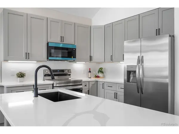 2215 S Kenton, Aurora, CO 80014