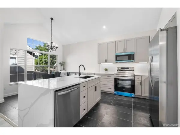 2215 S Kenton, Aurora, CO 80014