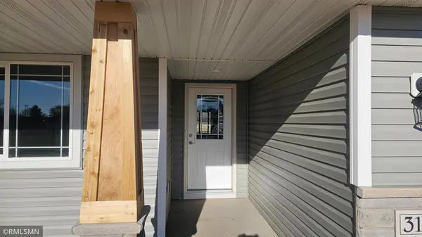 3138 Zuni WAY NW, Anoka, MN 55303