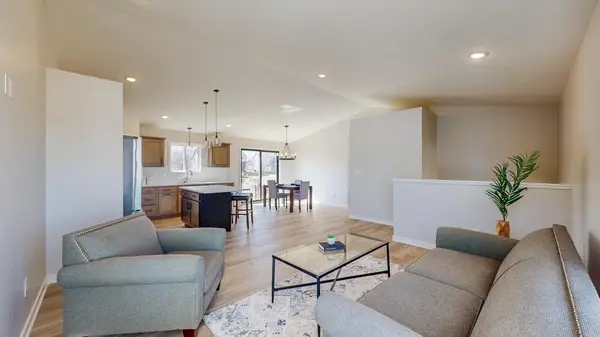 251 Stonelake DR SE, Rochester, MN 55904
