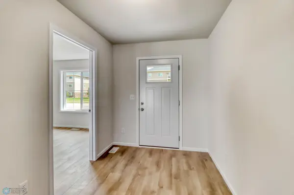 3515 18th ST S, Moorhead, MN 56560