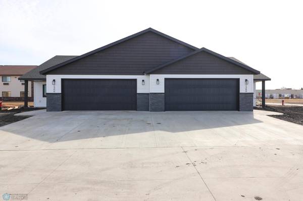 1396 Prairie Lane, Wahpeton, ND 58075