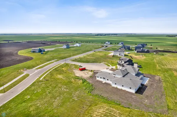 798 5TH AVE N, Casselton, ND 58012