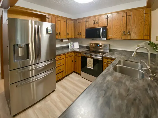 150 Jerry Liefert DR, Monticello, MN 55362