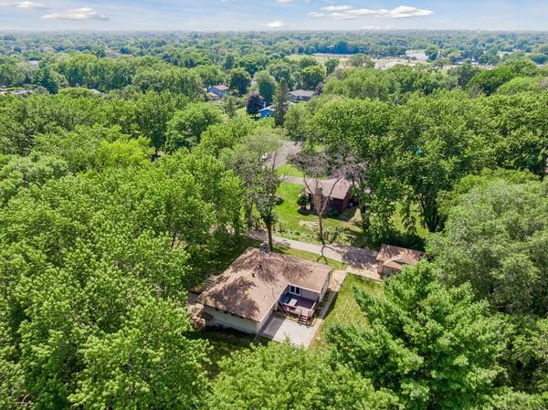 16170 Westgate LN, Eden Prairie, MN 55344