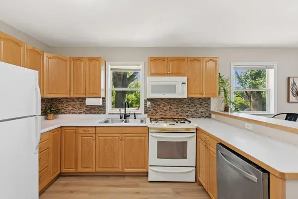 1624 Old Hudson RD, Saint Paul, MN 55106