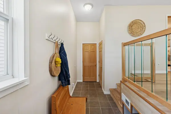 1624 Old Hudson RD, Saint Paul, MN 55106