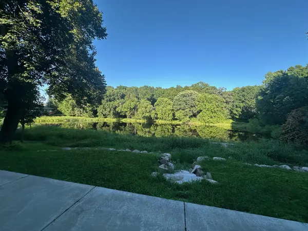 4261 Winchester CT, Minnetonka, MN 55345