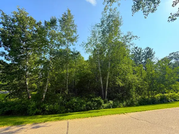 000 Maplewood DR, East Gull Lake, MN 56401