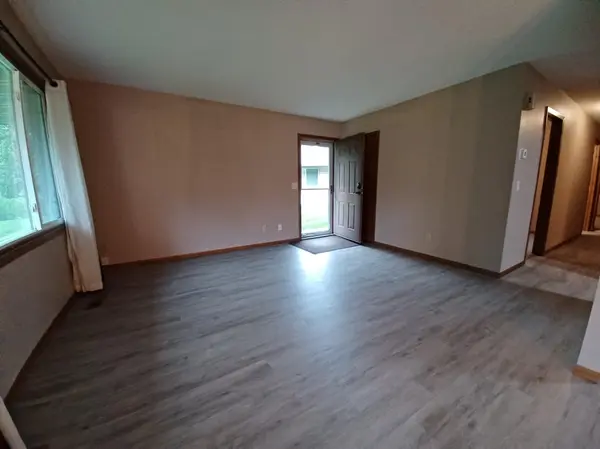 5311 72nd CIR N, Brooklyn Center, MN 55429