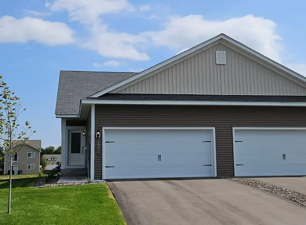 39773 Fallbrook AVE, North Branch, MN 55056