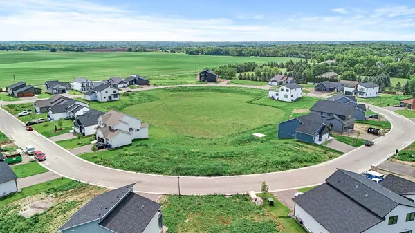 9979 14th CIR NE, Saint Michael, MN 55376