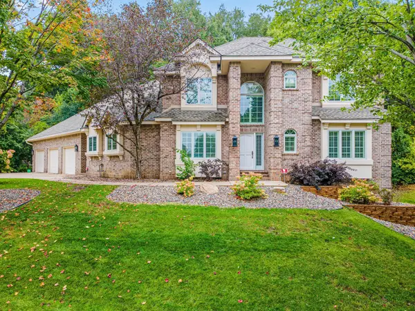 13828 Guild AVE, Apple Valley, MN 55124