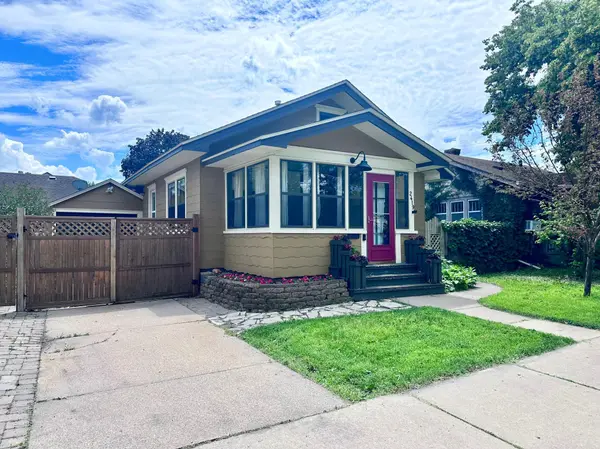 2419 E 38th ST, Minneapolis, MN 55406