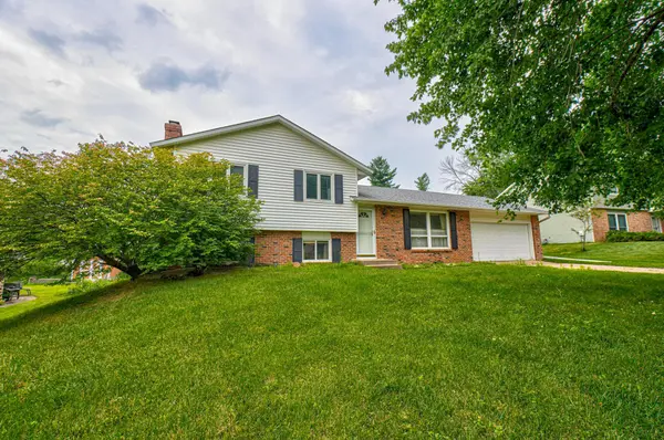 2868 Icerose LN, Stillwater, MN 55082