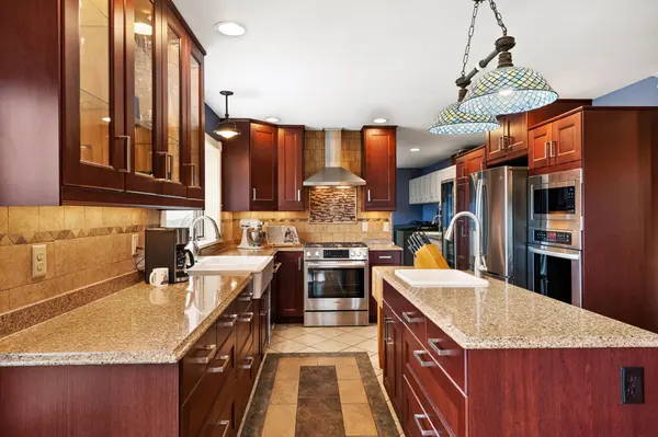 W8135 830th AVE, River Falls, WI 54022