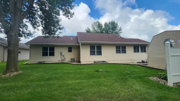 1626 Keystone DR, Albert Lea, MN 56007