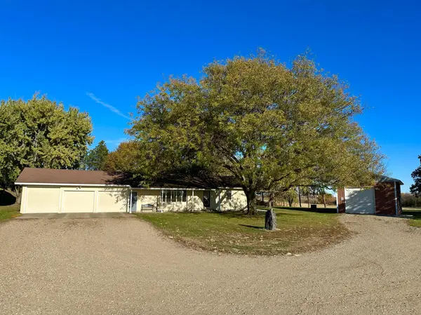 15742 675th AVE, Alden, MN 56009