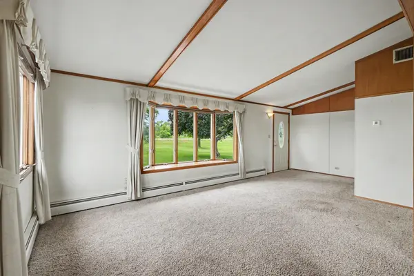158 County RD E, Houlton, WI 54082