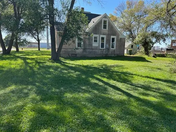 700 W Main ST, Marshall, MN 56258