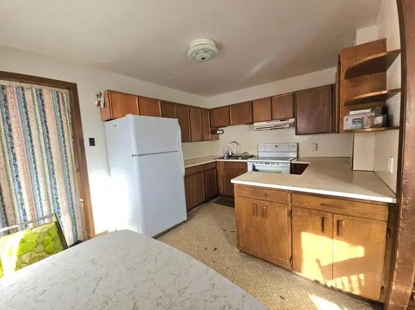 920 E Evergreen ST, Isle, MN 56342