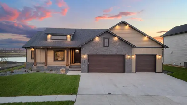 8153 Memory LN, Horace, ND 58047