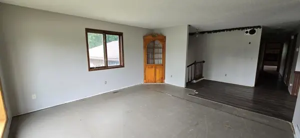503 Hawthorne DR, Marshall, MN 56258