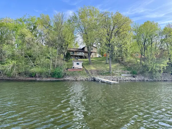 19526 Elmcrest RD, Richmond, MN 56368