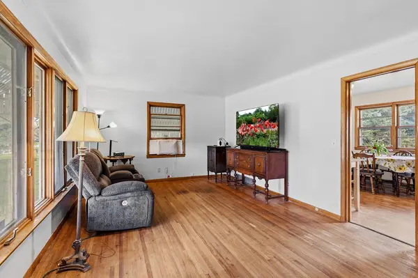6148 Upper 51st ST N, Oakdale, MN 55128