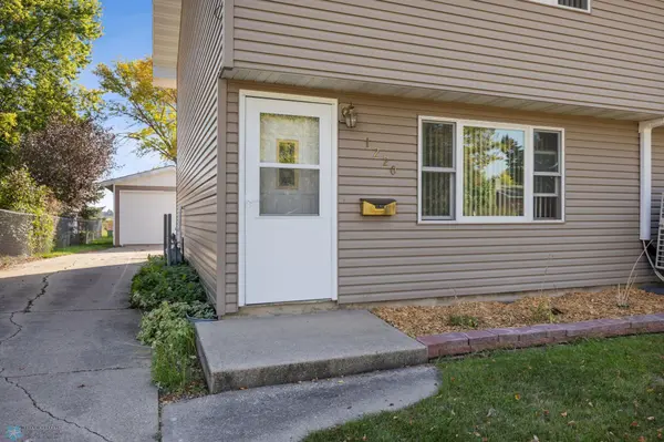 1220 20th ST N, Moorhead, MN 56560