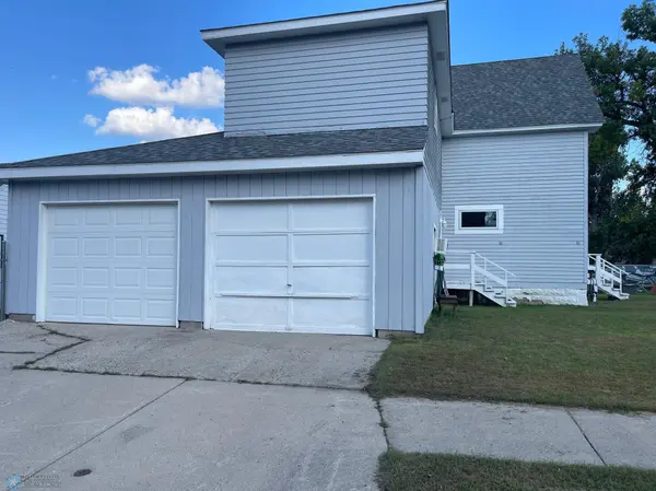 108 6th AVE W, Lisbon, ND 58054