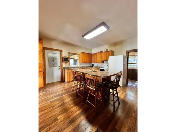 83025 160th ST, Sacred Heart, MN 56285