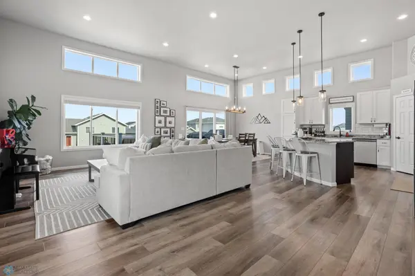 4866 Hampton CIR S, Moorhead, MN 56560
