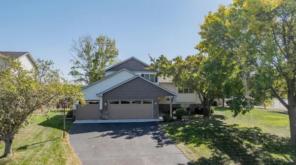 4010 Hampton CT,  Monticello,  MN 55362