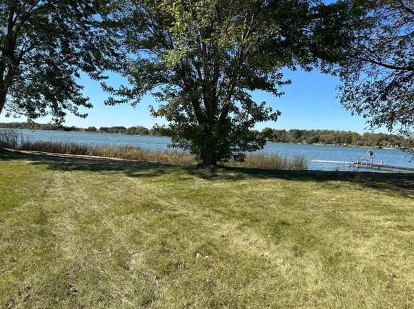 000 Red Rock Shrs DR SW, Hoffman, MN 56339