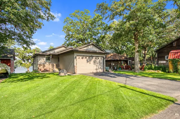 6824 107th AVE, Clear Lake, MN 55319