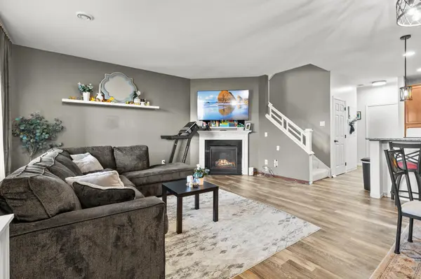3307 Hazel TRL #C, Woodbury, MN 55129