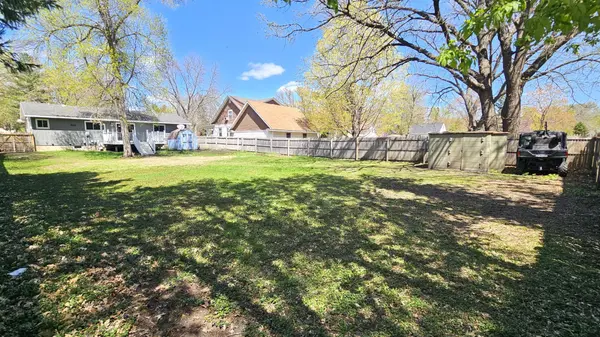 424 E 2nd ST, Litchfield, MN 55355